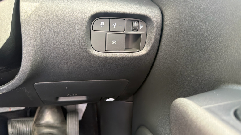 Hyundai INSTER 85kW 02 49kWh 5dr Auto Electric Hatchback
